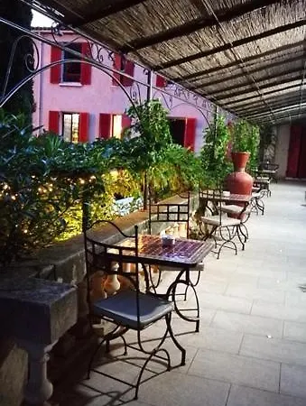 Les Orangers Hotel