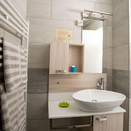 Les Orangers Hotel 2*