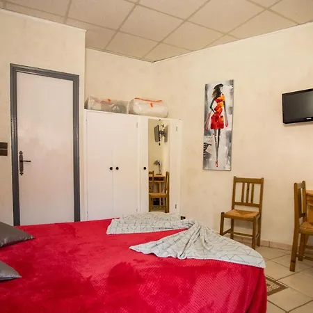 Hotel Les Orangers 2*