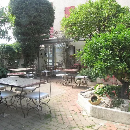 Les Orangers Hotel 2*